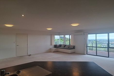 Photo of property in 120 Puketapu Road, Taradale, Napier, 4112