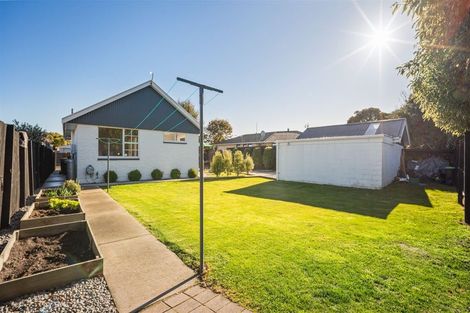 Photo of property in 4 Bidwell Place, Hillmorton, Christchurch, 8025