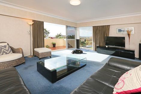 Photo of property in 14a Bridge Avenue, Te Atatu South, Auckland, 0610