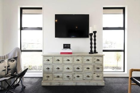 Photo of property in 1/89 Royal Road, Massey, Auckland, 0614