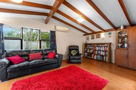 Photo of property in 16 Rosalind Road, Glenfield, Auckland, 0629