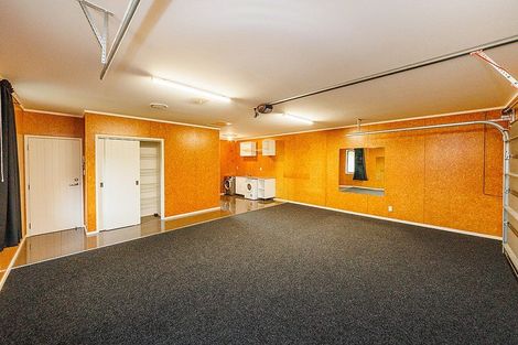 Photo of property in 71 County Heights Drive, Aokautere, Palmerston North, 4471