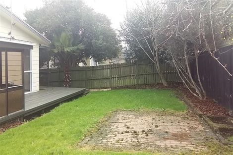 Photo of property in 2/185 Great South Road, Drury, 2113