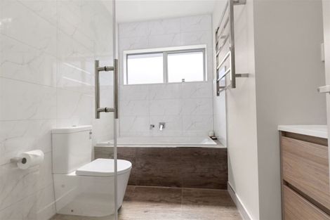 Photo of property in 8 Kaipuke Crescent, Gulf Harbour, Whangaparaoa, 0930