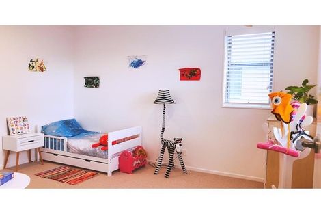 Photo of property in 68 Mackay Drive, Greenhithe, Auckland, 0632