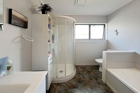 Photo of property in 45 Stewart Crescent, Hokowhitu, Palmerston North, 4410