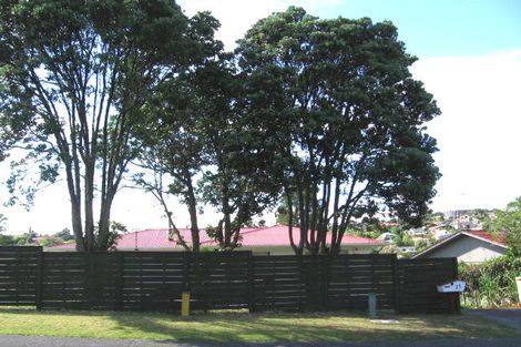 Photo of property in 25 Compton Street, Hillcrest, Auckland, 0627