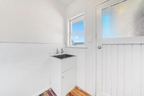 Photo of property in 2 Belgrave Place, Papakura, 2110