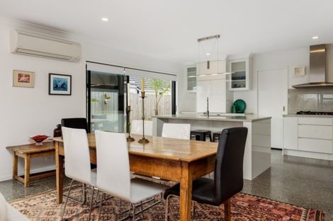 Photo of property in 33 Benmore Crescent, Pyes Pa, Tauranga, 3112