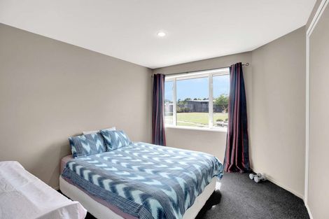 Photo of property in 15 Riverside Way, Amberley, 7410