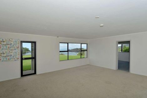 Photo of property in 696 Taiharuru Road, Taiharuru, Onerahi, 0192