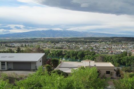 Photo of property in 37 Aronui Road, Bridge Hill, Alexandra, 9320