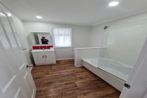 Photo of property in 56 Brooklyn Road, Carterton, 5713