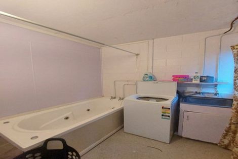 Photo of property in 1/183 Seaview Road, Westown, New Plymouth, 4310