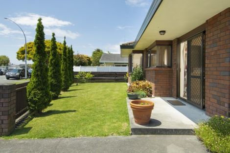 Photo of property in 1/24 Fourth Avenue, Tauranga, 3110