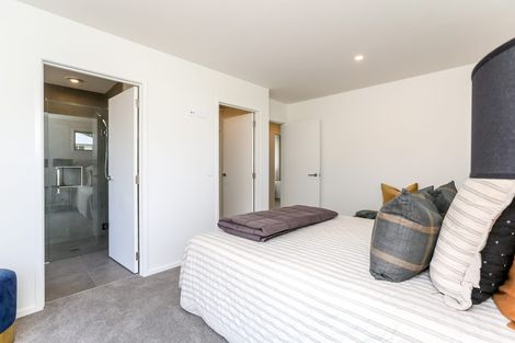 Photo of property in 31 Sycamore Grove, Lower Vogeltown, New Plymouth, 4310