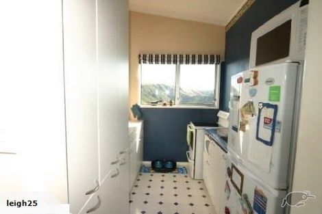 Photo of property in 30a Huntingdon Street, Northland, Wellington, 6012