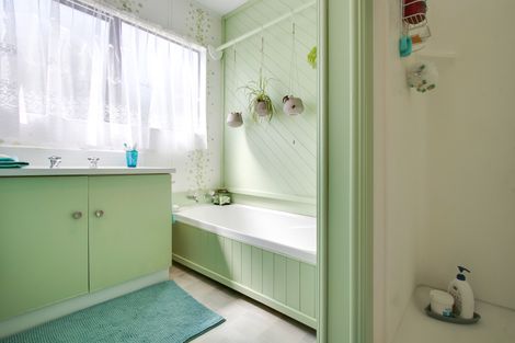 Photo of property in 10 Martin Dale, Raureka, Hastings, 4120