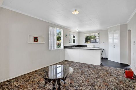 Photo of property in 5 Wera Street, Hawera, 4610