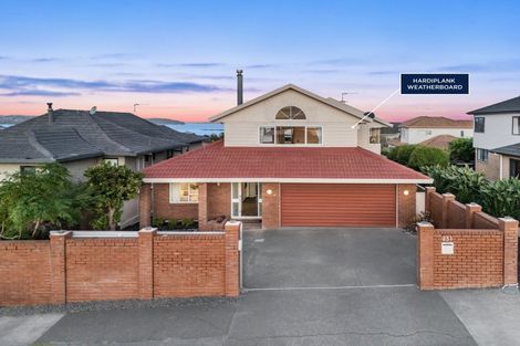 Photo of property in 231 Hobsonville Road, Hobsonville, Auckland, 0618