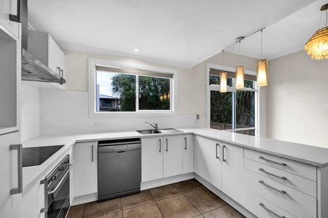 Photo of property in 35 Cordelia Street, Stratford, 4332