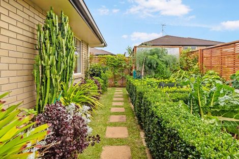 Photo of property in 27 Malta Crescent, Katikati, 3129