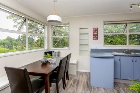 Photo of property in 8a Elm Grove, Westown, New Plymouth, 4310