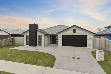 Photo of property in 101 Te Kio Crescent, Papamoa Beach, Papamoa, 3118