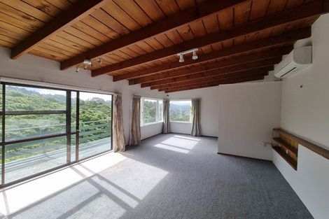 Photo of property in 94 Karepa Street, Brooklyn, Wellington, 6021