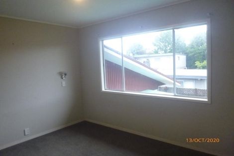 Photo of property in 2/1b Divich Avenue, Te Atatu South, Auckland, 0610