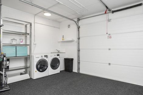 Photo of property in 20 Tahuhu Road, Mount Wellington, Auckland, 1062