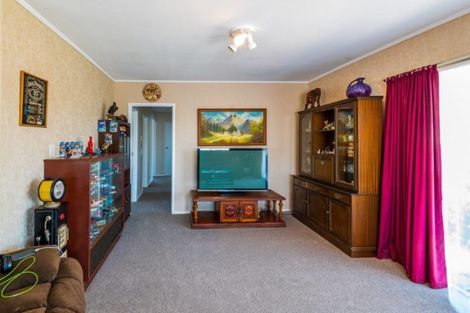 Photo of property in 4 Yearsley Place, Manurewa, Auckland, 2102