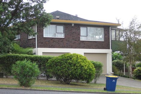 Photo of property in 9 Sartors Avenue, Northcross, Auckland, 0630