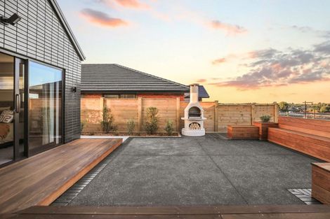 Photo of property in 25 Oralee Terrace, Peacocke, Hamilton, 3206