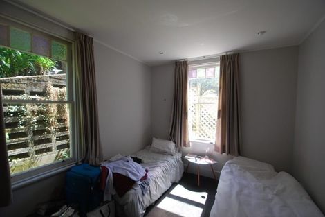 Photo of property in 1 Hadfield Terrace, Kelburn, Wellington, 6012