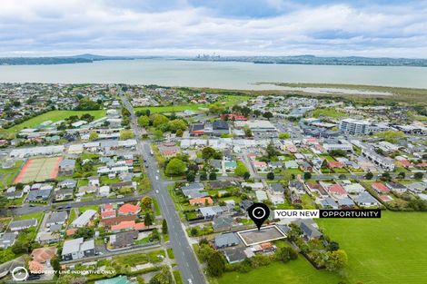 Photo of property in 22a Taikata Road, Te Atatu Peninsula, Auckland, 0610