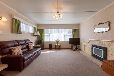 Photo of property in 76 Guy Street, Dannevirke, 4930