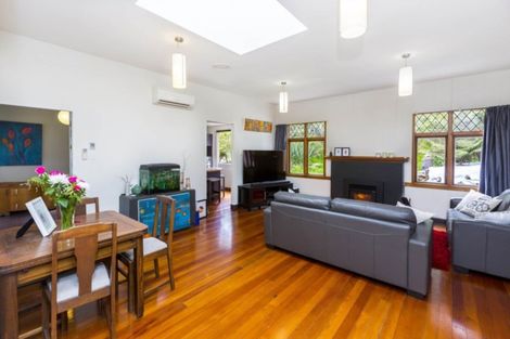 Photo of property in 7 Elmslie Road, Pinehaven, Upper Hutt, 5019