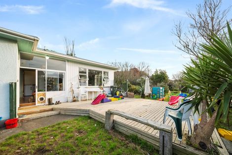 Photo of property in 7 Gladstone Street, Hawera, 4610