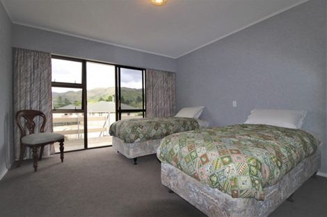 Photo of property in 73 Newcastle Street, Clyde, 9330