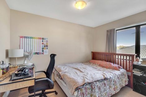 Photo of property in 15a Burdale Street, Riccarton, Christchurch, 8011