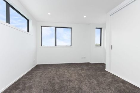 Photo of property in 3 Mokopiko Court, Beach Haven, Auckland, 0626