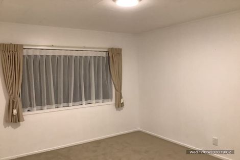 Photo of property in 12 Penruddocke Road, Half Moon Bay, Auckland, 2012