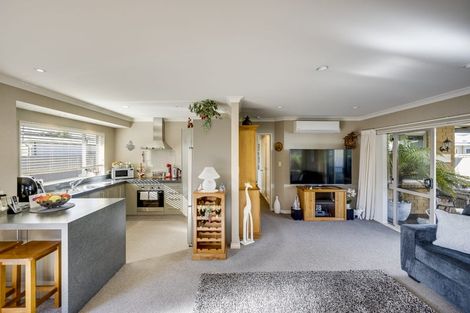 Photo of property in 142b Gloucester Street, Taradale, Napier, 4112