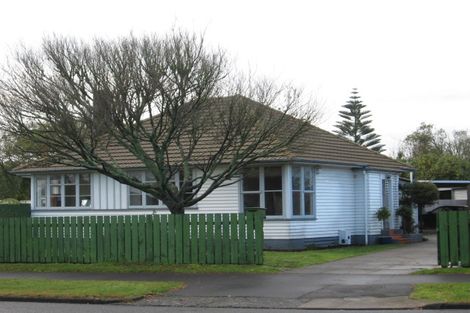 Photo of property in 122 Holland Road, Fairfield, Hamilton, 3214