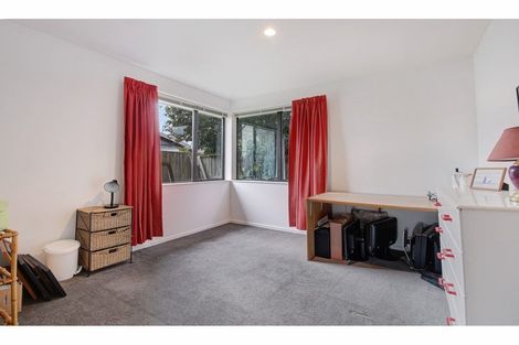 Photo of property in 2/22 Briarmont Street, Avondale, Christchurch, 8061