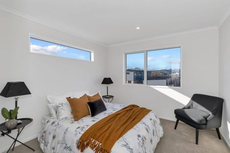 Photo of property in 1 Eric Melrose Lane, Halswell, Christchurch, 8025