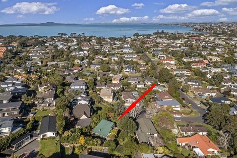 Photo of property in 8 Morlie Place, Torbay, Auckland, 0630