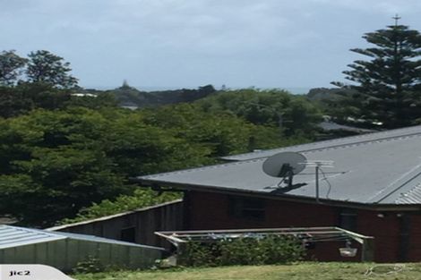 Photo of property in 33 Alberta Road, Glen Avon, New Plymouth, 4312