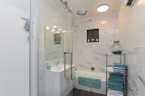 Photo of property in 14 Kingsgate Lane, Havelock North, 4130